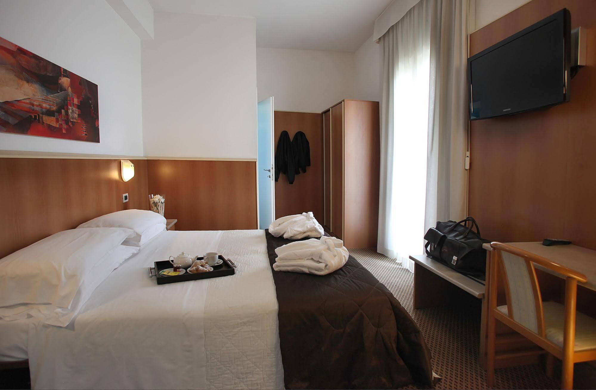 Hotel Principe Di Piemonte Rimini Dış mekan fotoğraf